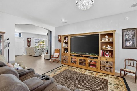 Villa ou maison à vendre à Lakeland, Floride: 4 chambres, 214.98 m2 № 2098544 - photo 11