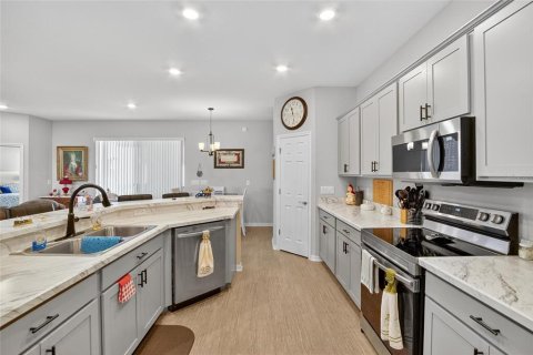 Villa ou maison à vendre à Lakeland, Floride: 4 chambres, 214.98 m2 № 2098544 - photo 19