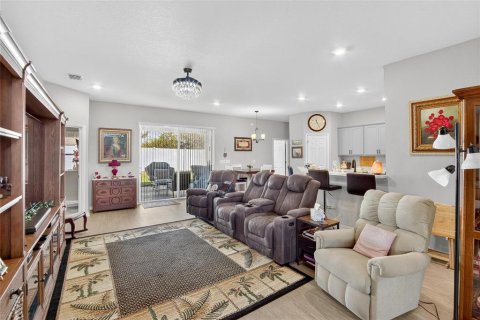 Villa ou maison à vendre à Lakeland, Floride: 4 chambres, 214.98 m2 № 2098544 - photo 8