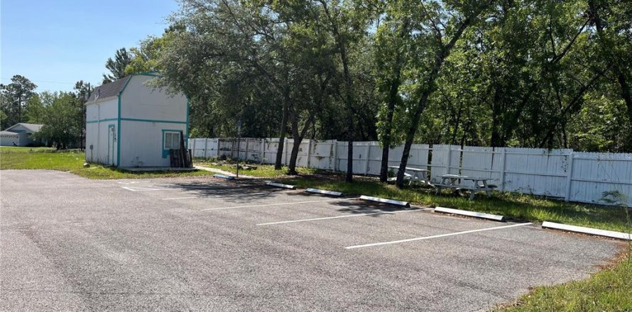 Коммерческая недвижимость в Вики Вачи, Флорида 53.51м2 № 1824725