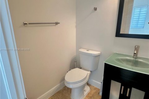 Снять в аренду виллу или дом в Майами, Флорида 4 спальни, 157.93м2, № 1991912 - фото 6