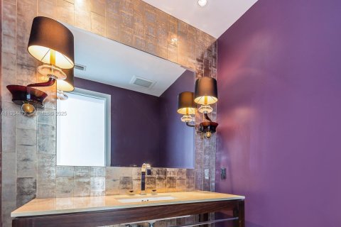 Condominio en alquiler en Miami Beach, Florida, 3 dormitorios, 256.04 m2 № 1992834 - foto 11