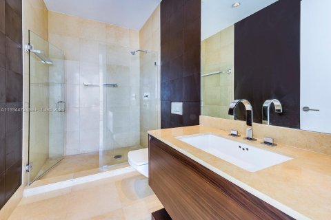 Condominio en alquiler en Miami Beach, Florida, 3 dormitorios, 256.04 m2 № 1992834 - foto 26