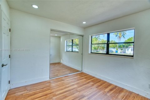 Купить виллу или дом в Мирамар, Флорида 3 спальни, 109.25м2, № 1988958 - фото 16