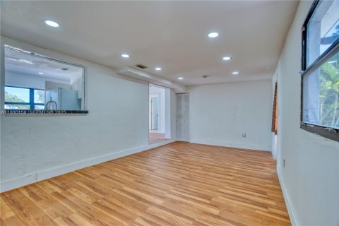 Купить виллу или дом в Мирамар, Флорида 3 спальни, 109.25м2, № 1988958 - фото 9