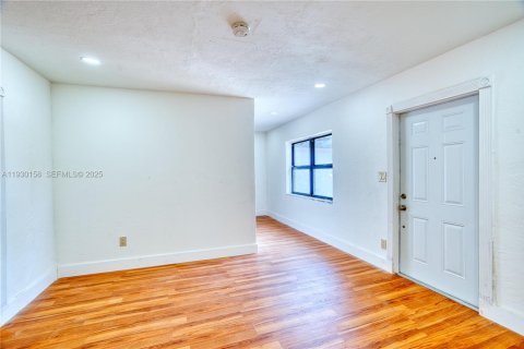 Купить виллу или дом в Мирамар, Флорида 3 спальни, 109.25м2, № 1988958 - фото 6