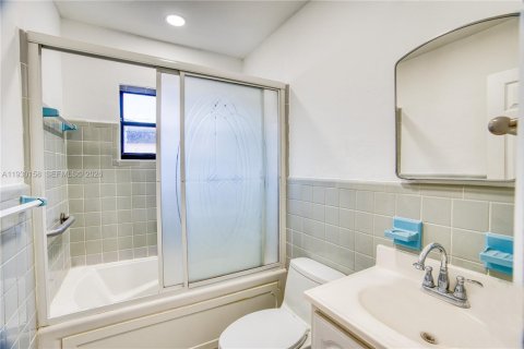 Casa en venta en Miramar, Florida, 3 dormitorios, 109.25 m2 № 1988958 - foto 21