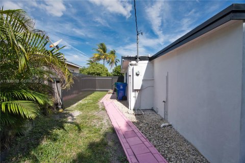 Casa en venta en Miramar, Florida, 3 dormitorios, 109.25 m2 № 1988958 - foto 25