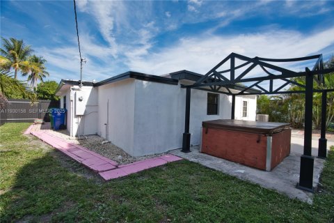 Купить виллу или дом в Мирамар, Флорида 3 спальни, 109.25м2, № 1988958 - фото 3