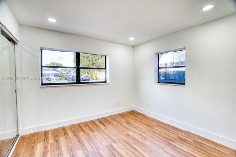 Casa en venta en Miramar, Florida, 3 dormitorios, 109.25 m2 № 1988958 - foto 22