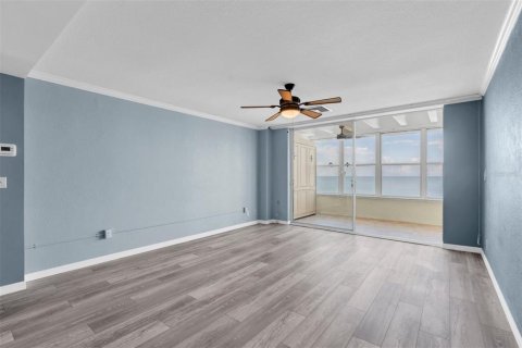 Condominio en venta en Saint Pete Beach, Florida, 1 dormitorio, 73.39 m2 № 2380544 - foto 12