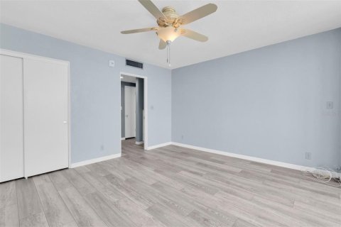 Condominio en venta en Saint Pete Beach, Florida, 1 dormitorio, 73.39 m2 № 2380544 - foto 19