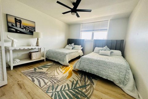 Copropriété à louer à Hollywood, Floride: 2 chambres, 134.71 m2 № 2041592 - photo 13