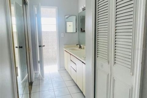 Copropriété à louer à Orlando, Floride: 3 chambres, 105.63 m2 № 1831305 - photo 12