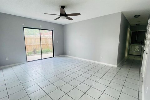 Copropriété à louer à Orlando, Floride: 3 chambres, 105.63 m2 № 1831305 - photo 2