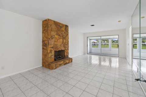 Condo in St. Lucie, Florida, 2 bedrooms  № 2088307 - photo 9