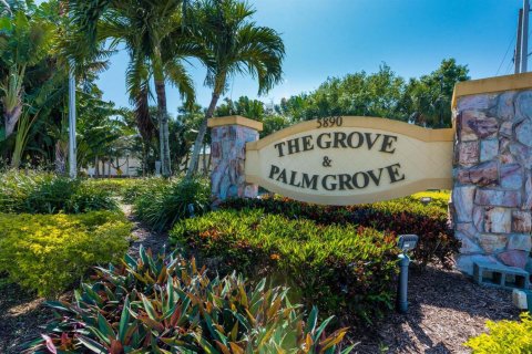 Condo in St. Lucie, Florida, 2 bedrooms  № 2088307 - photo 23