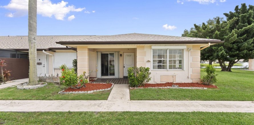 Condo in St. Lucie, Florida, 2 bedrooms  № 2088307