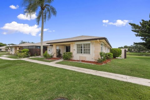 Condo in St. Lucie, Florida, 2 bedrooms  № 2088307 - photo 2