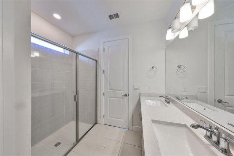 House in Zephyrhills, Florida 4 bedrooms, 169.83 sq.m. № 2396186 - photo 30
