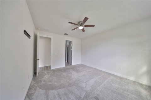 House in Zephyrhills, Florida 4 bedrooms, 169.83 sq.m. № 2396186 - photo 28
