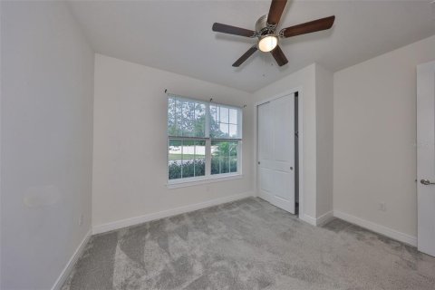 House in Zephyrhills, Florida 4 bedrooms, 169.83 sq.m. № 2396186 - photo 5