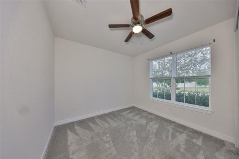 House in Zephyrhills, Florida 4 bedrooms, 169.83 sq.m. № 2396186 - photo 4