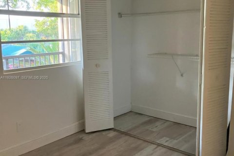 Снять в аренду кондоминиум в Помпано-Бич, Флорида 2 спальни, 83.89м2, № 1984665 - фото 6