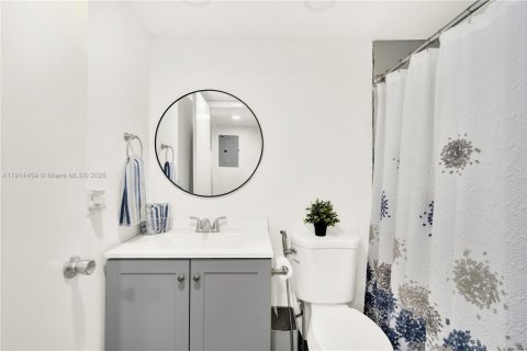 Condominio en venta en Pembroke Pines, Florida, 2 dormitorios, 131.64 m2 № 1970683 - foto 23