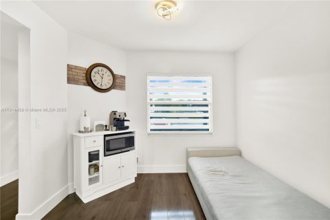 Condominio en venta en Pembroke Pines, Florida, 2 dormitorios, 131.64 m2 № 1970683 - foto 8