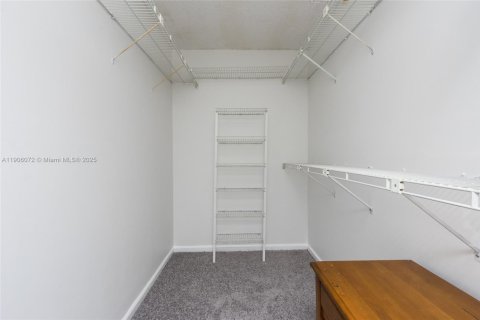 Condo in Pompano Beach, Florida, 2 bedrooms  № 1957044 - photo 24