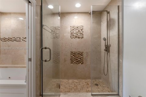 Купить таунхаус в Майами, Флорида 4 спальни, 344.76м2, № 2056768 - фото 13