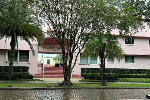 Copropriété à louer à Winter Park, Floride: 1 chambre, 62.52 m2 № 1873987 - photo 1