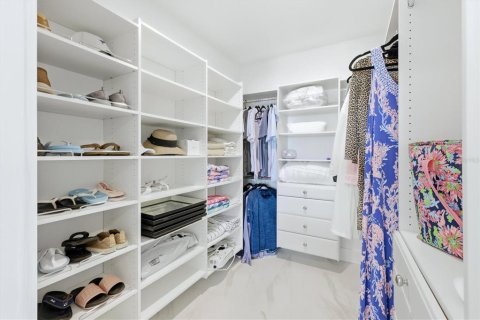 Condo in Longboat Key, Florida, 2 bedrooms  № 2410467 - photo 21