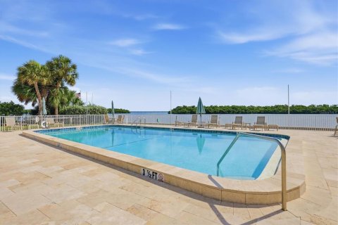 Condo in Longboat Key, Florida, 2 bedrooms  № 2410467 - photo 28