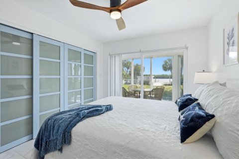 Condo in Longboat Key, Florida, 2 bedrooms  № 2410467 - photo 22