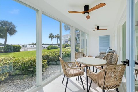 Condo in Longboat Key, Florida, 2 bedrooms  № 2410467 - photo 24