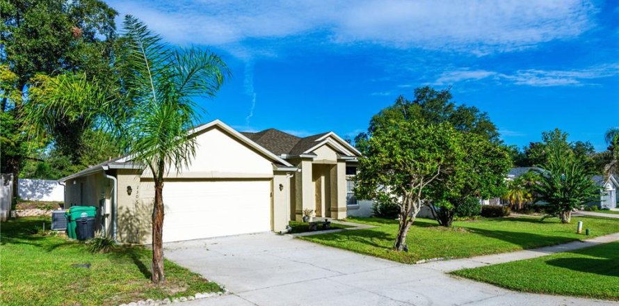 Villa ou maison à DeLand, Floride 4 chambres, 187.48 m2 № 2344949