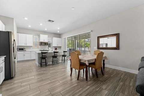 Villa ou maison à vendre à Tampa, Floride: 4 chambres, 269.32 m2 № 2258751 - photo 6