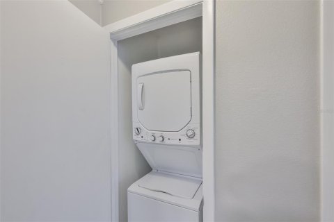 Condo in Tampa, Florida, 2 bedrooms  № 1685229 - photo 11