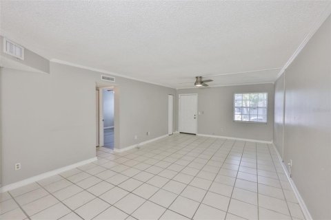 Condo in Tampa, Florida, 2 bedrooms  № 1685229 - photo 10