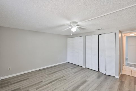 Condo in Tampa, Florida, 2 bedrooms  № 1685229 - photo 17