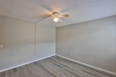 Condo in Tampa, Florida, 2 bedrooms  № 1685229 - photo 14