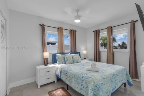 House in Margate, Florida 3 bedrooms, 141.03 sq.m. № 2044228 - photo 18