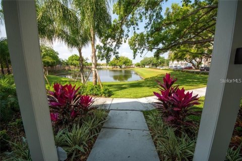 Touwnhouse à vendre à Kissimmee, Floride: 3 chambres, 120.77 m2 № 2406780 - photo 5