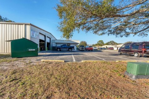 Commercial property in Sarasota, Florida № 1122250 - photo 8