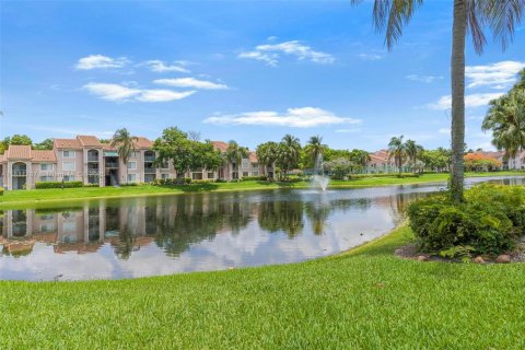 Condo in Miramar, Florida, 3 bedrooms  № 1755839 - photo 24