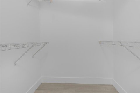 Condo in Miramar, Florida, 3 bedrooms  № 1755839 - photo 17