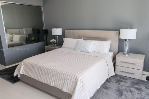 Condominio en alquiler en Miami, Florida, 2 dormitorios, 139.35 m2 № 2011830 - foto 11
