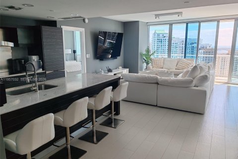 Condominio en Miami, Florida, 2 dormitorios  № 2011830